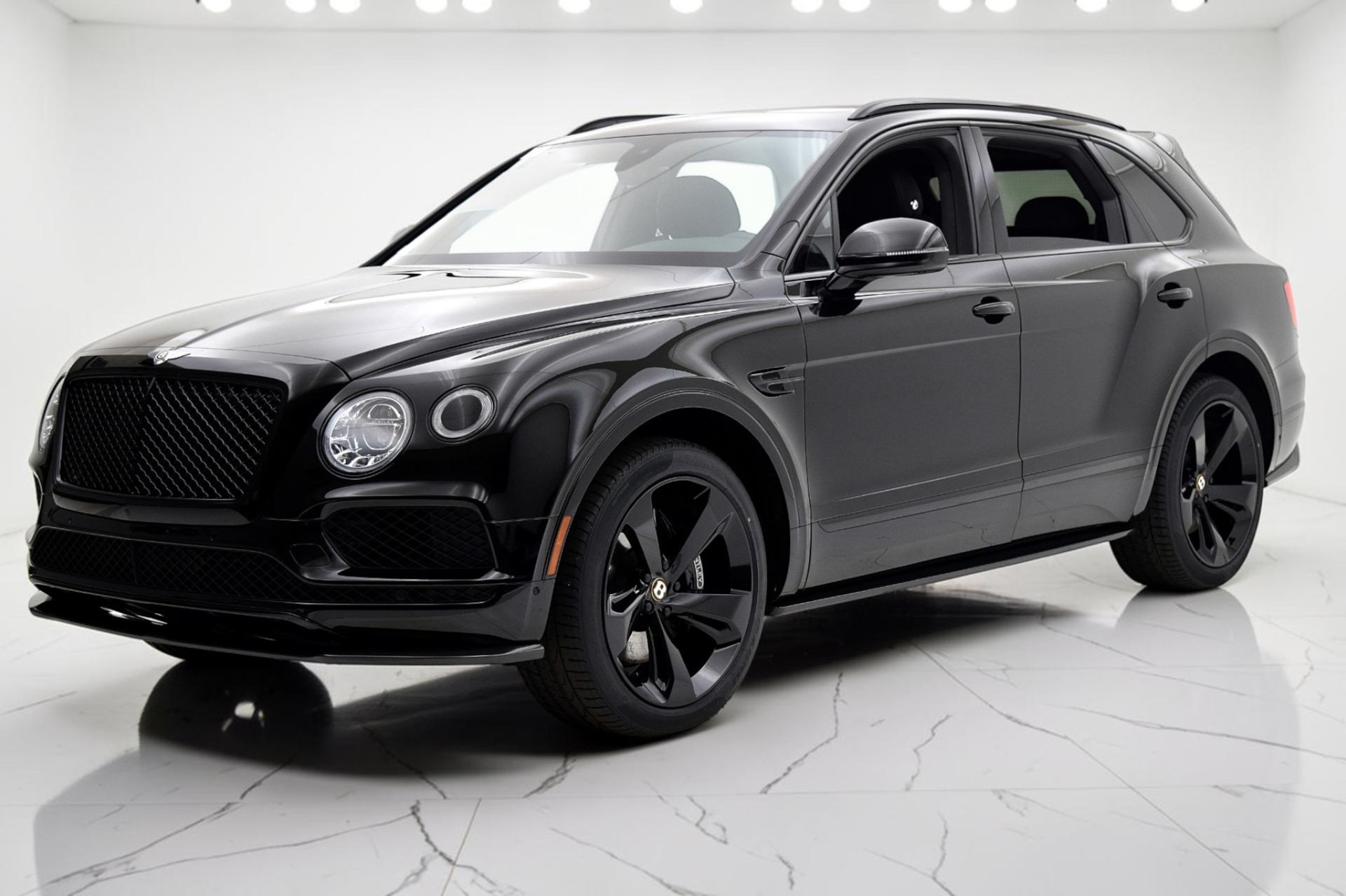 Used 2019 Bentley Bentayga V8 for sale $85,000 at F.C. Kerbeck Aston Martin in Palmyra NJ 08065 2