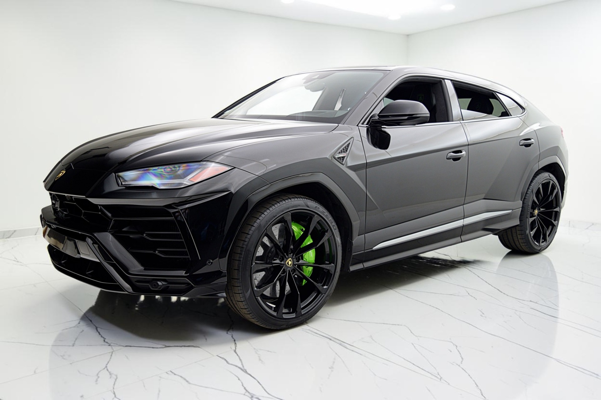 Used 2019 Lamborghini Urus for sale $149,000 at F.C. Kerbeck Aston Martin in Palmyra NJ 08065 2