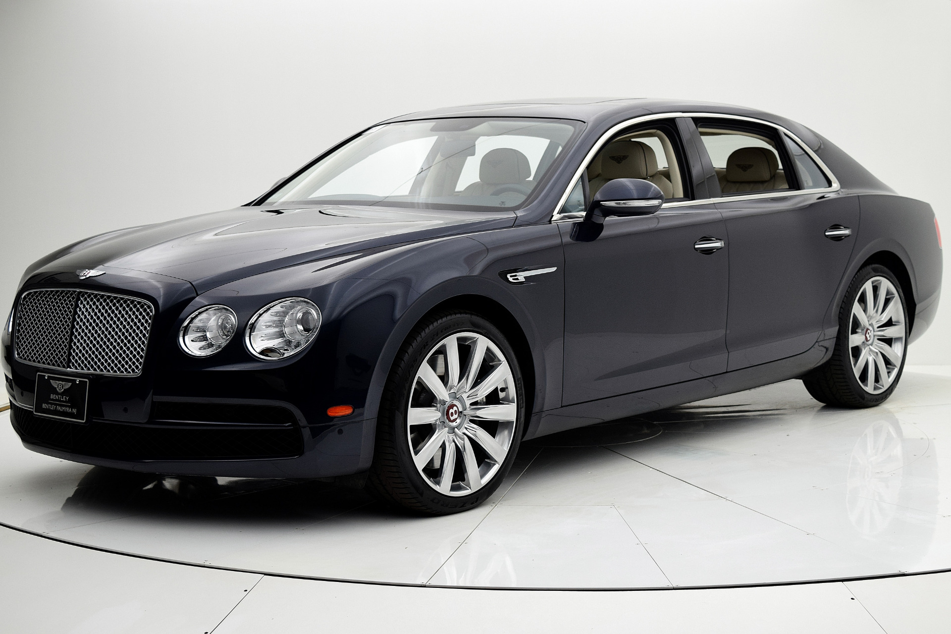 Used 2015 Bentley Flying Spur V8 for sale Sold at F.C. Kerbeck Aston Martin in Palmyra NJ 08065 2