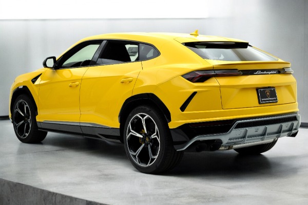 Used 2019 Lamborghini Urus / LEASE OPTIONS AVAILABLE for sale Sold at F.C. Kerbeck Aston Martin in Palmyra NJ 08065 4