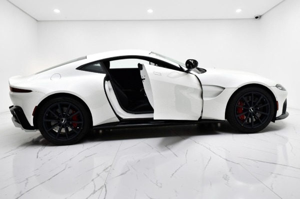 Used 2020 Aston Martin Vantage Coupe for sale $109,000 at F.C. Kerbeck Aston Martin in Palmyra NJ 08065 4