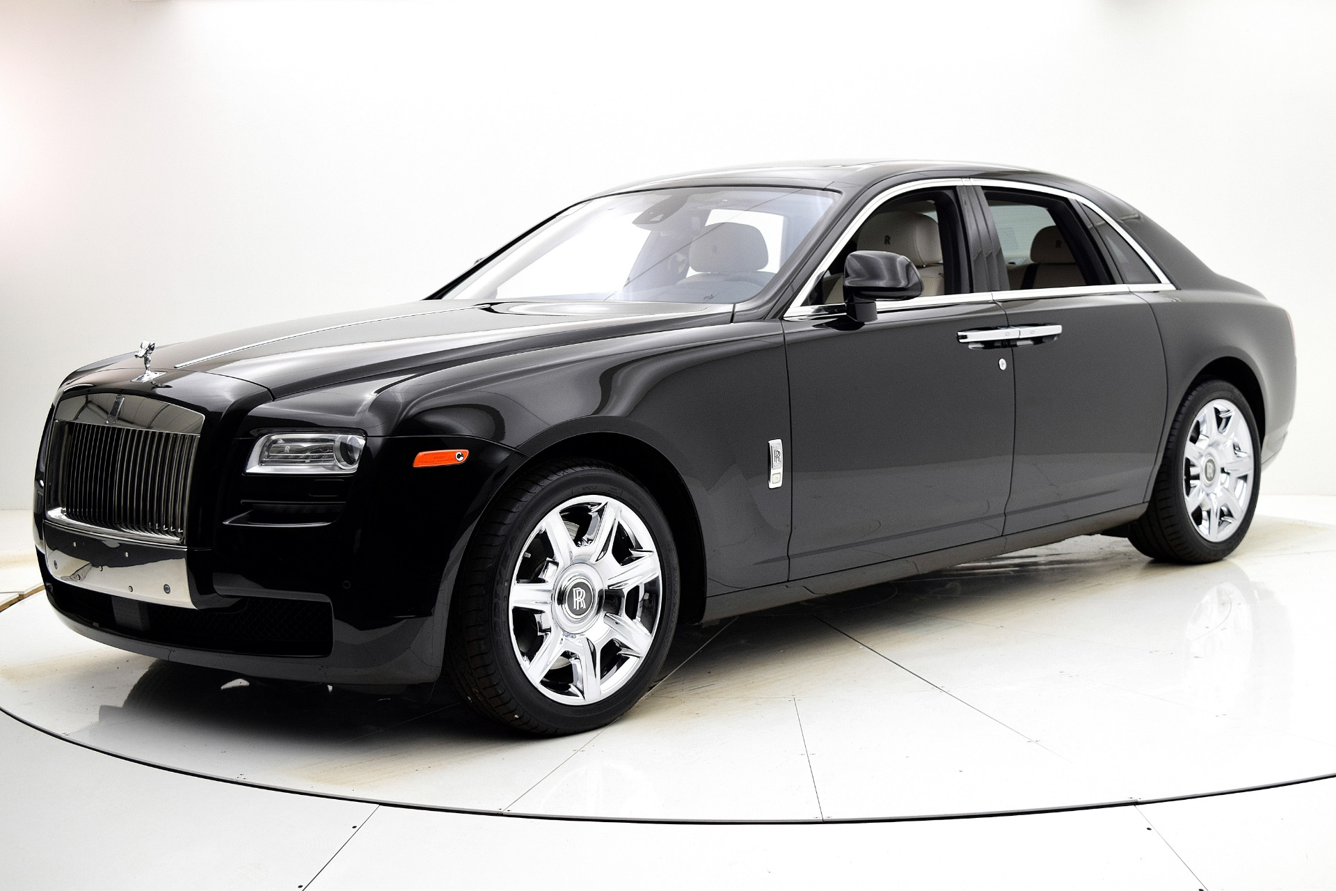 Used 2012 Rolls-Royce Ghost for sale Sold at F.C. Kerbeck Aston Martin in Palmyra NJ 08065 2