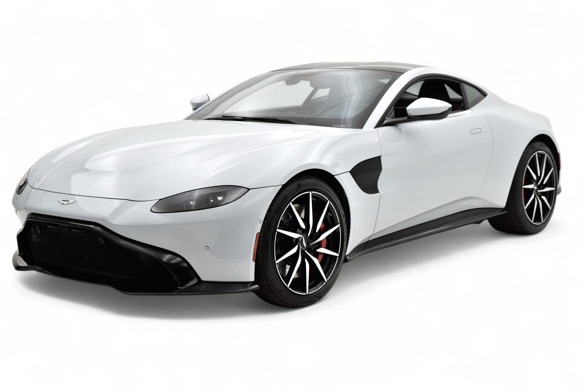 Used 2019 Aston Martin Vantage Coupe for sale $109,000 at F.C. Kerbeck Aston Martin in Palmyra NJ 08065 2