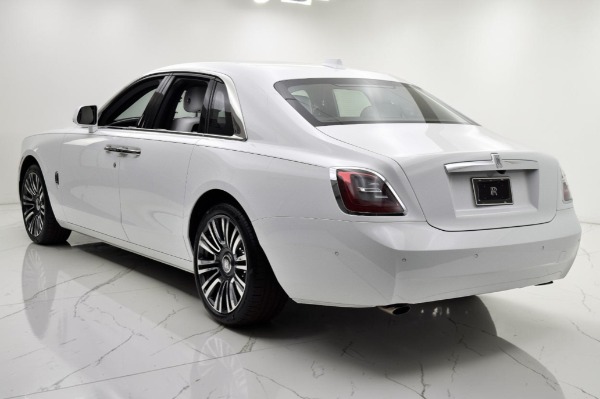 Used 2021 Rolls-Royce  Ghost for sale $249,000 at F.C. Kerbeck Aston Martin in Palmyra NJ 08065 3