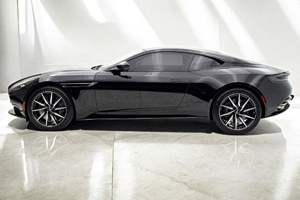 Used 2018 Aston Martin DB11 V8 Coupe for sale $109,000 at F.C. Kerbeck Aston Martin in Palmyra NJ 08065 3