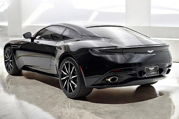 Used 2018 Aston Martin DB11 V8 Coupe for sale $109,000 at F.C. Kerbeck Aston Martin in Palmyra NJ 08065 4