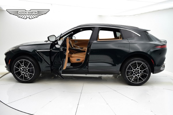 Used 2021 Aston Martin DBX for sale $129,000 at F.C. Kerbeck Aston Martin in Palmyra NJ 08065 4