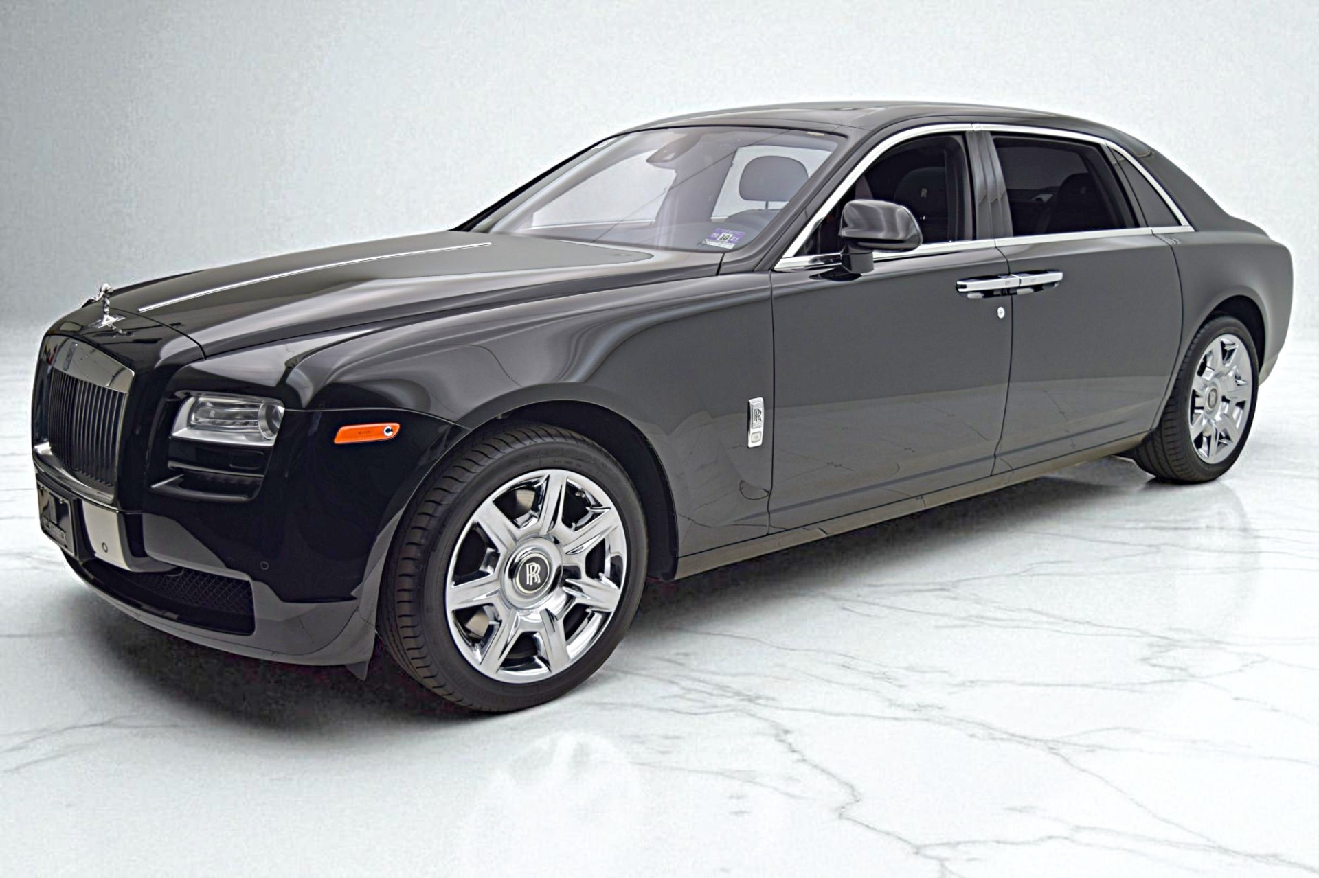 Used 2012 Rolls-Royce Ghost EWB for sale $119,000 at F.C. Kerbeck Aston Martin in Palmyra NJ 08065 2