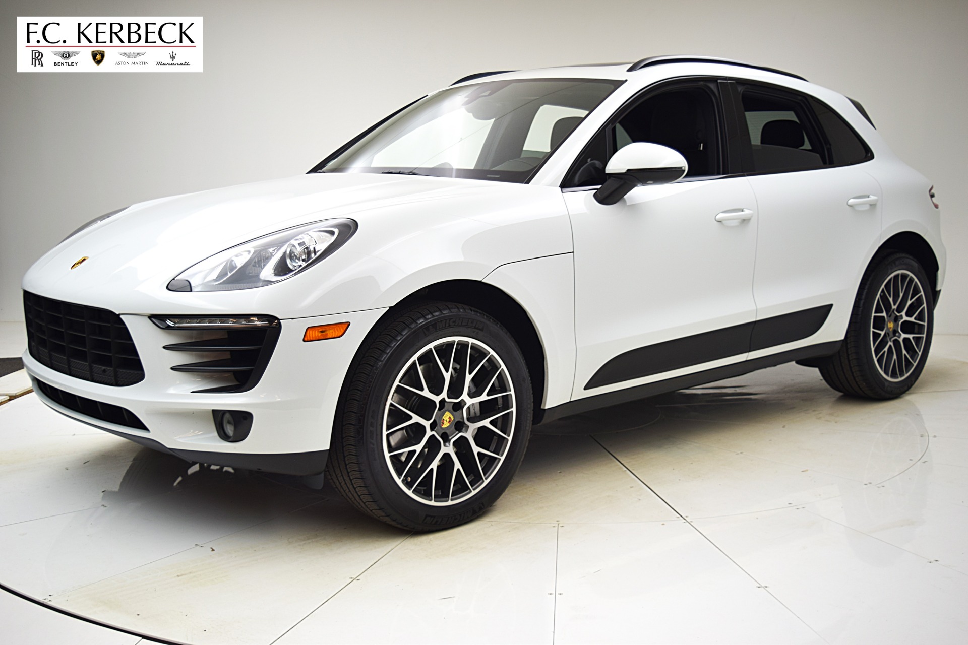 Used 2018 Porsche Macan S for sale Sold at F.C. Kerbeck Aston Martin in Palmyra NJ 08065 2