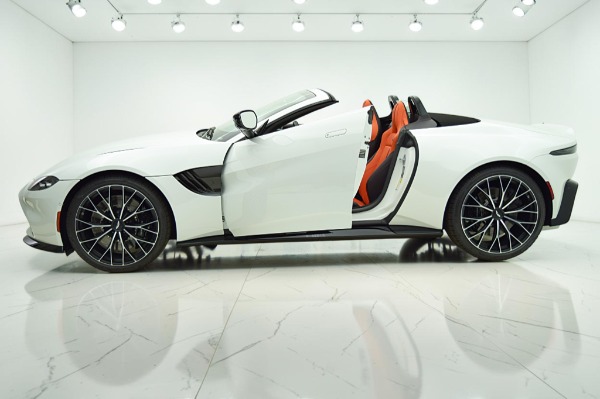 Used 2023 Aston Martin Vantage Roadster for sale $154,000 at F.C. Kerbeck Aston Martin in Palmyra NJ 08065 4