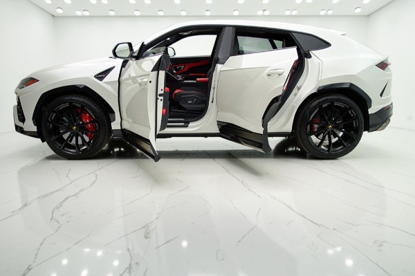 Used 2022 Lamborghini Urus SELEZIONE PRE-OWNED CERTIFIED for sale $229,000 at F.C. Kerbeck Aston Martin in Palmyra NJ 08065 4