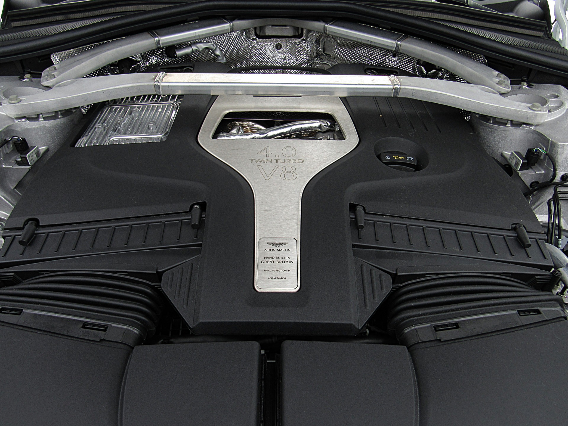 2023 Aston Martin DBX 707 - Photo 19