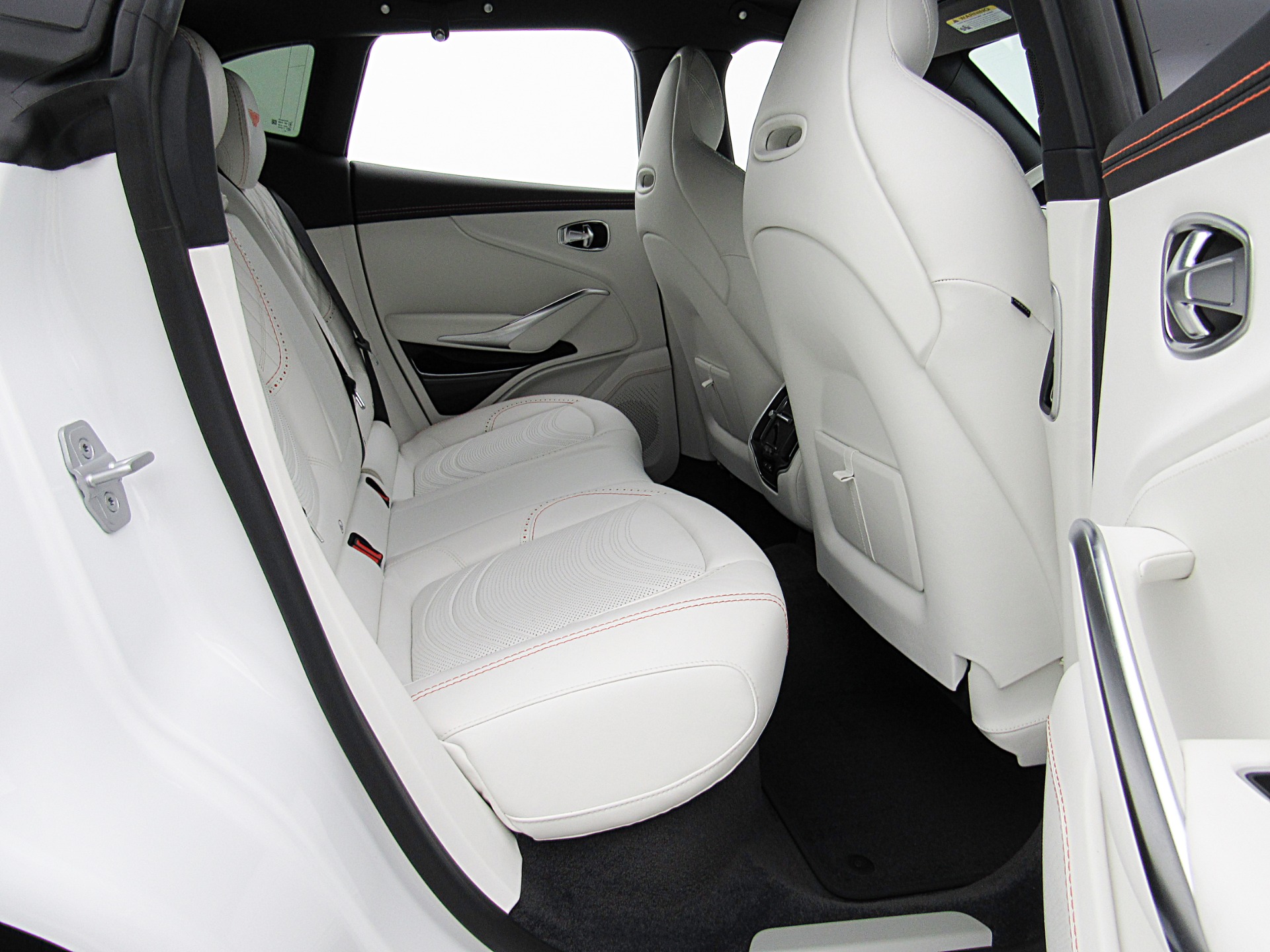 2023 Aston Martin DBX 707 - Photo 31