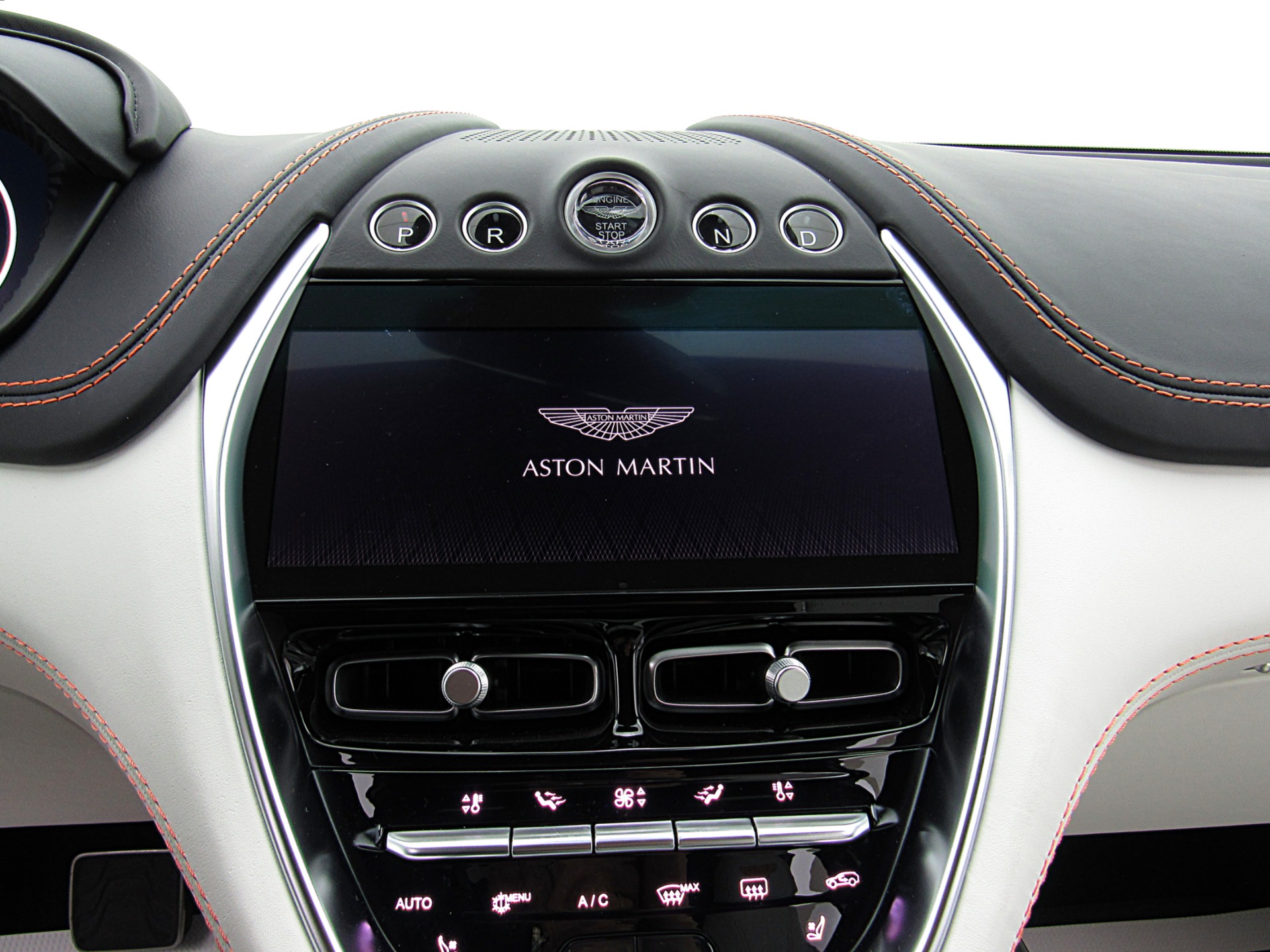 2023 Aston Martin DBX 707 - Photo 42