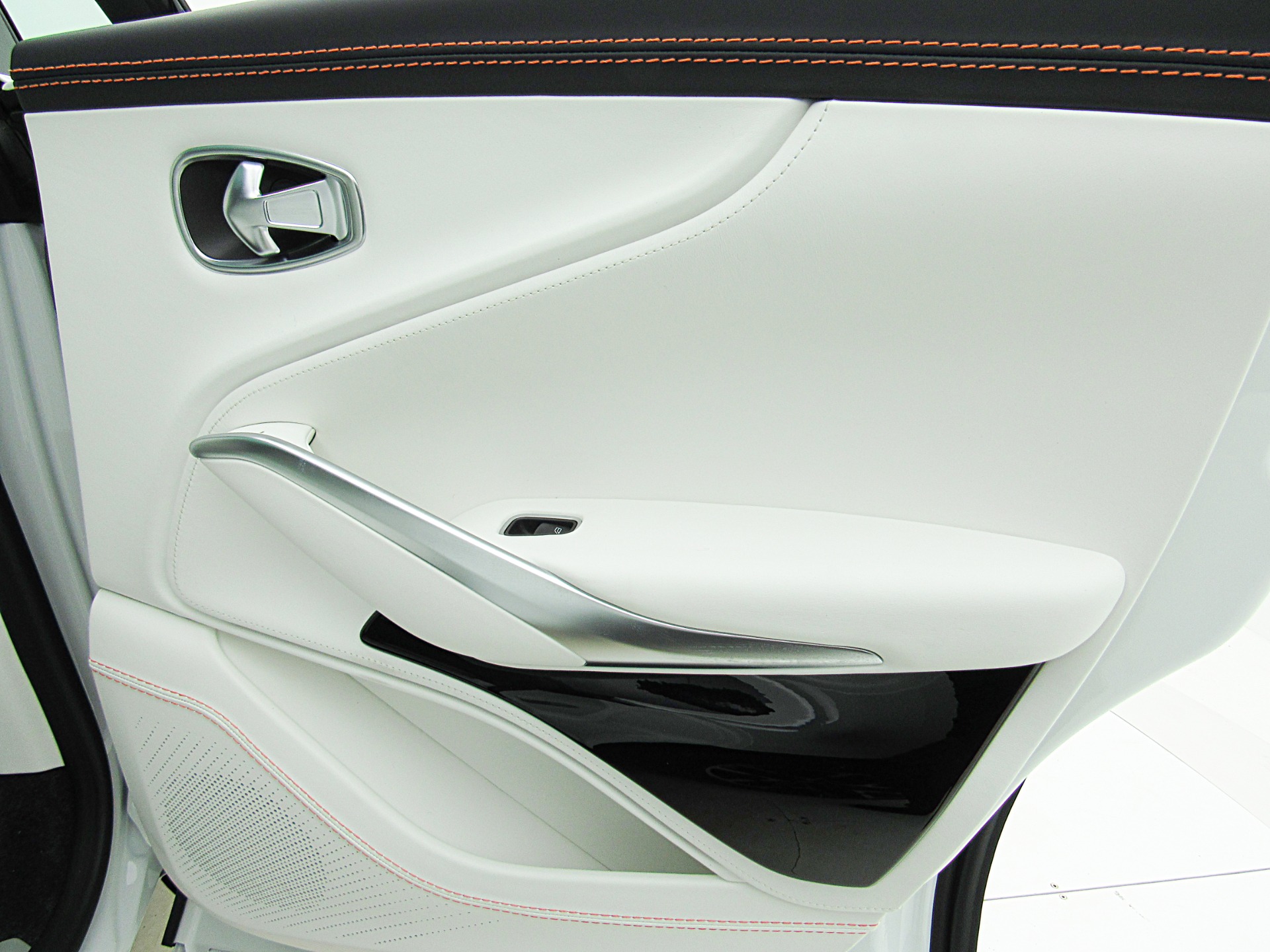 2023 Aston Martin DBX 707 - Photo 53