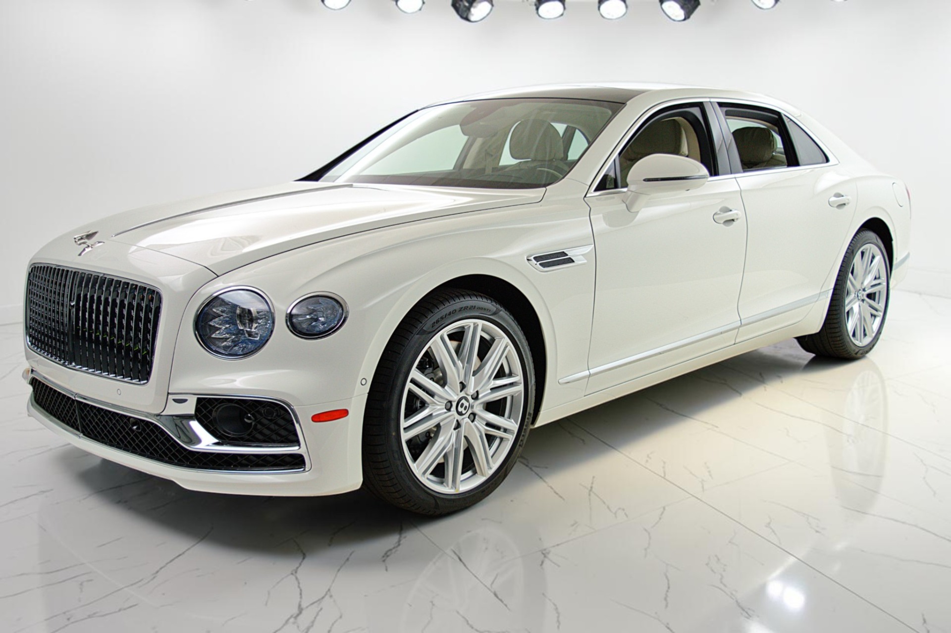Used 2023 Bentley Flying Spur Hybrid V6/LEASE OPTIONS AVAILABLE for sale $185,000 at F.C. Kerbeck Aston Martin in Palmyra NJ 08065 2