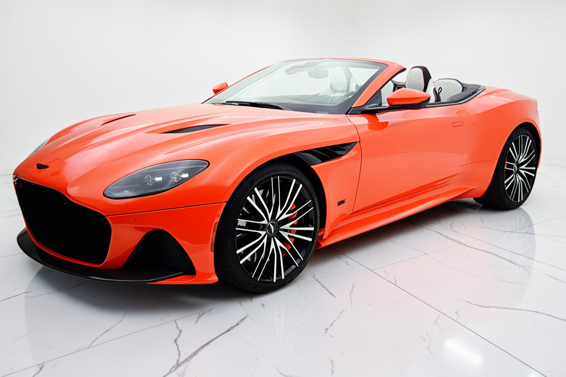 Used 2023 Aston Martin DBS Volante for sale $299,000 at F.C. Kerbeck Aston Martin in Palmyra NJ 08065 2