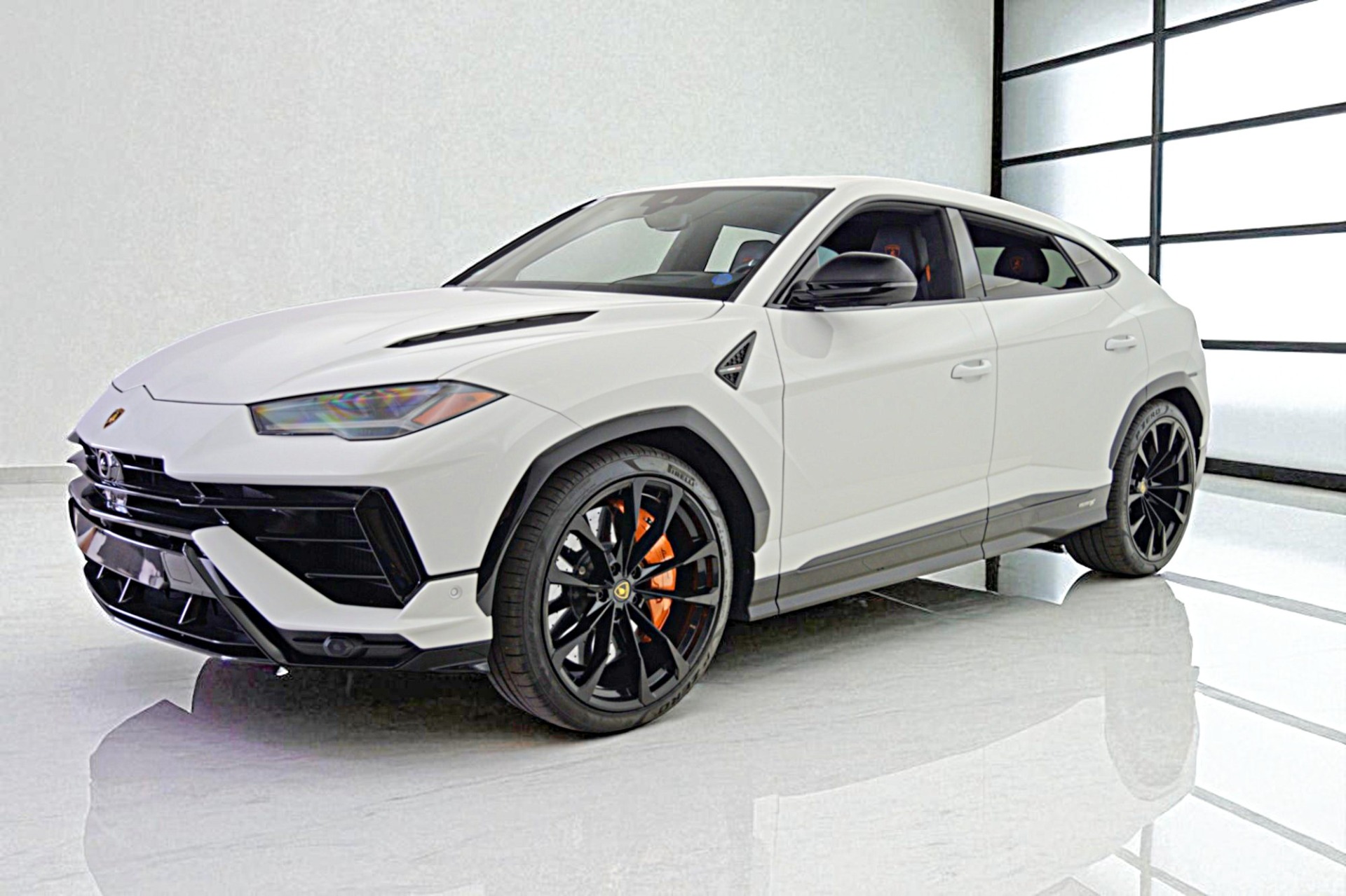 Used 2024 Lamborghini Urus S/LEASE OPTIONS AVAILABLE for sale Sold at F.C. Kerbeck Aston Martin in Palmyra NJ 08065 2