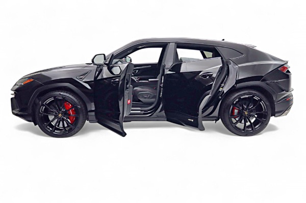 Used 2024 Lamborghini Urus S/LEASE OPTIONS AVAILABLE for sale $265,000 at F.C. Kerbeck Aston Martin in Palmyra NJ 08065 4