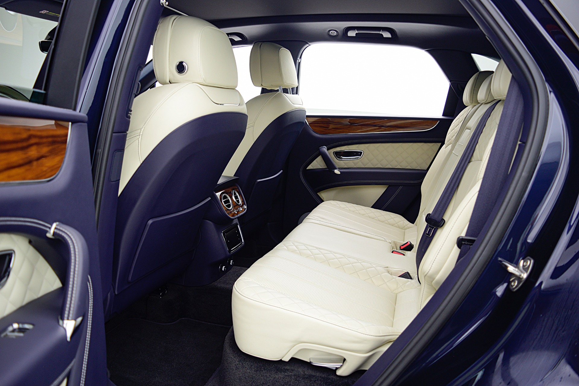 Used 2020 Bentley Bentayga V8 For Sale ($99,000) | F.C. Kerbeck Aston ...
