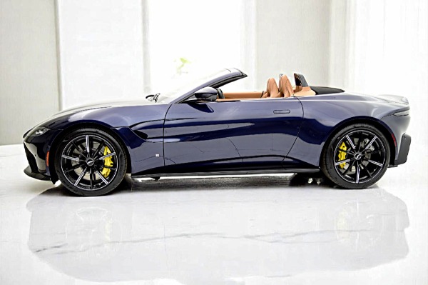 Used 2021 Aston Martin Vantage Roadster for sale Sold at F.C. Kerbeck Aston Martin in Palmyra NJ 08065 3