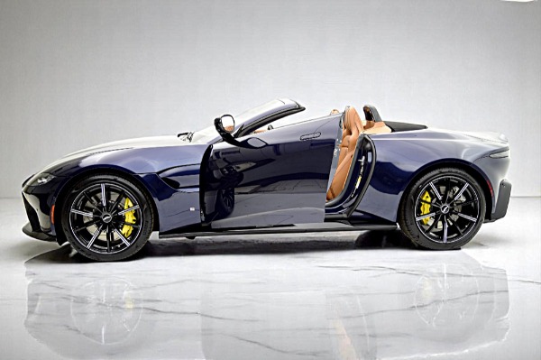 Used 2021 Aston Martin Vantage Roadster for sale Sold at F.C. Kerbeck Aston Martin in Palmyra NJ 08065 4