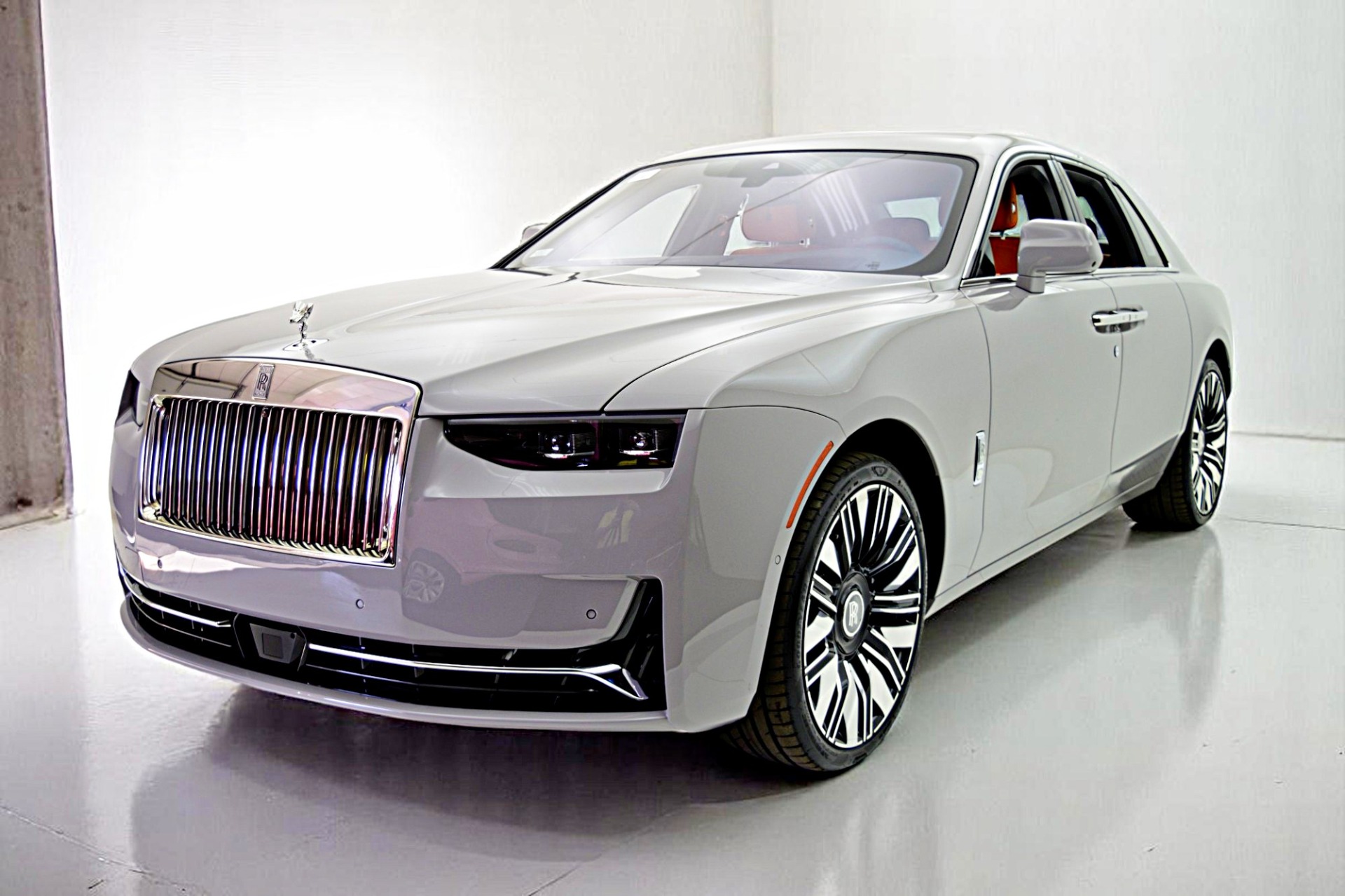 Used 2025 Rolls-Royce Ghost NA for sale $389,000 at F.C. Kerbeck Aston Martin in Palmyra NJ 08065 2