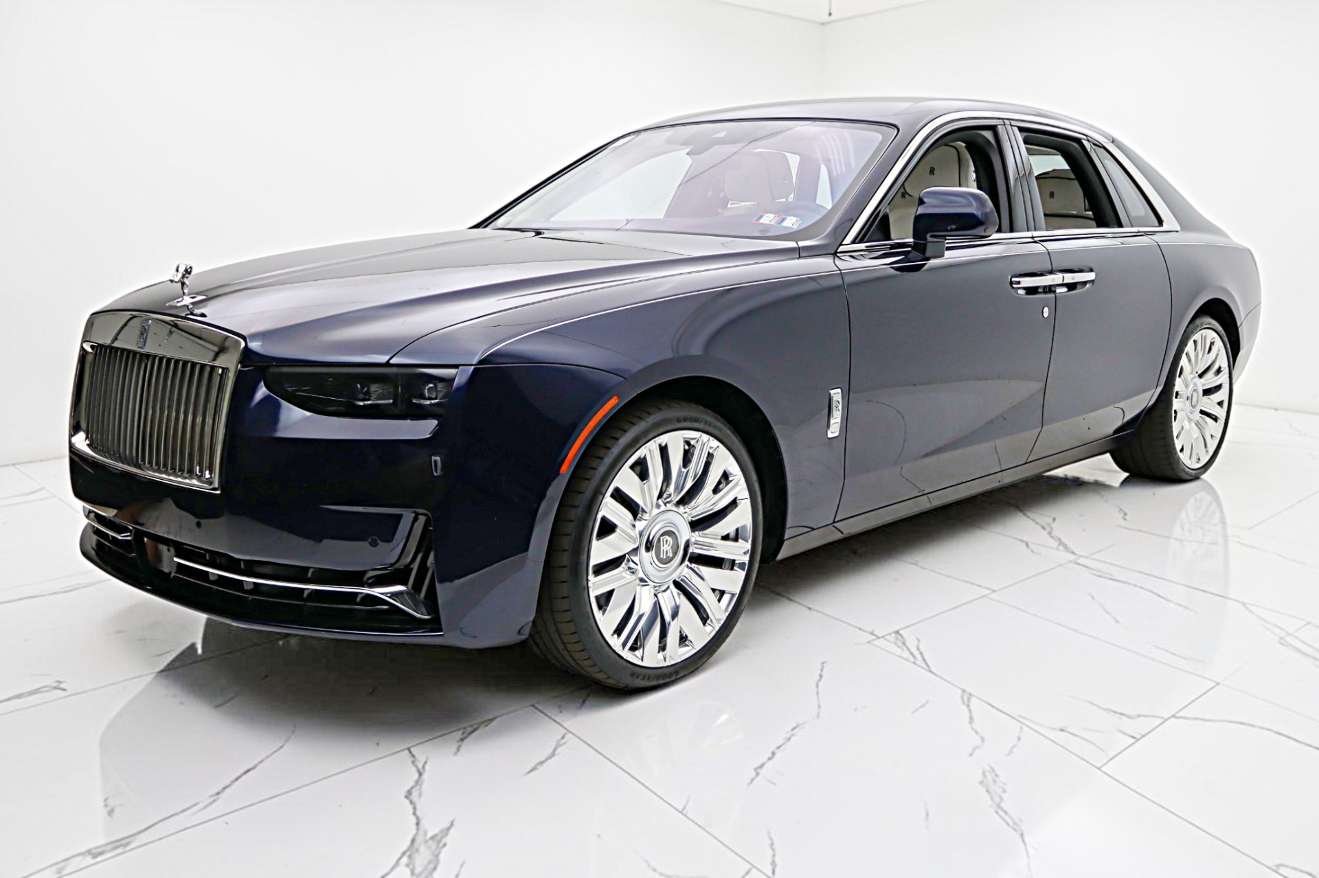Used 2025 Rolls-Royce Ghost /LEASE OPTIONS AVAILABLE for sale $359,000 at F.C. Kerbeck Aston Martin in Palmyra NJ 08065 2