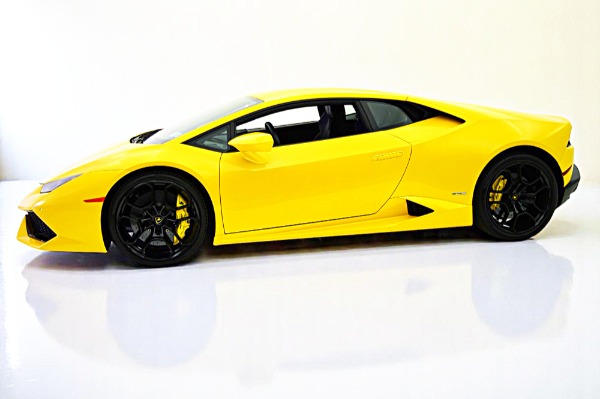 Used 2015 Lamborghini Huracan LP 610-4/SELEZIONE PRE-OWNED CERTIFIED for sale $235,000 at F.C. Kerbeck Aston Martin in Palmyra NJ 08065 3