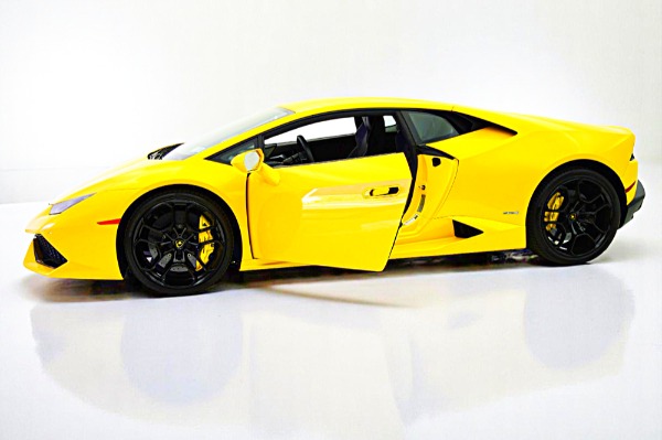 Used 2015 Lamborghini Huracan LP 610-4 for sale $235,000 at F.C. Kerbeck Aston Martin in Palmyra NJ 08065 4