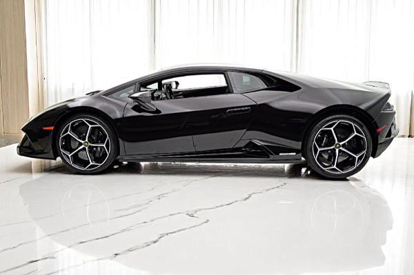 Used 2020 Lamborghini Huracan EVO for sale $285,000 at F.C. Kerbeck Aston Martin in Palmyra NJ 08065 3
