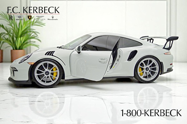 Used 2016 Porsche 911 GT3 RS for sale $179,000 at F.C. Kerbeck Aston Martin in Palmyra NJ 08065 4