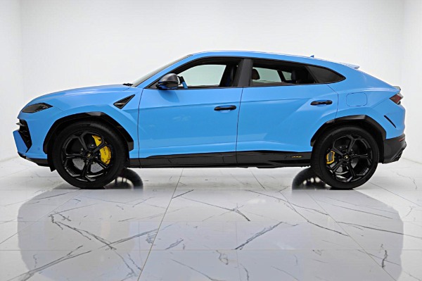 Used 2025 Lamborghini Urus SE/LEASE OPTIONS AVAILABLE for sale $304,000 at F.C. Kerbeck Aston Martin in Palmyra NJ 08065 4