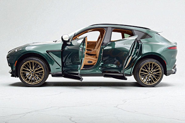 New 2025 Aston Martin DBX 707 for sale $293,060 at F.C. Kerbeck Aston Martin in Palmyra NJ 08065 4