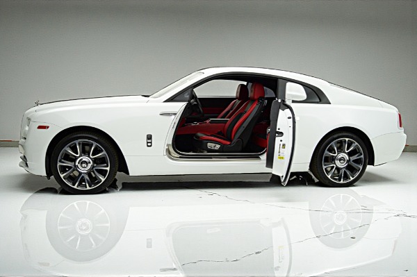Used 2018 Rolls-Royce Wraith Wraith for sale $185,000 at F.C. Kerbeck Aston Martin in Palmyra NJ 08065 4