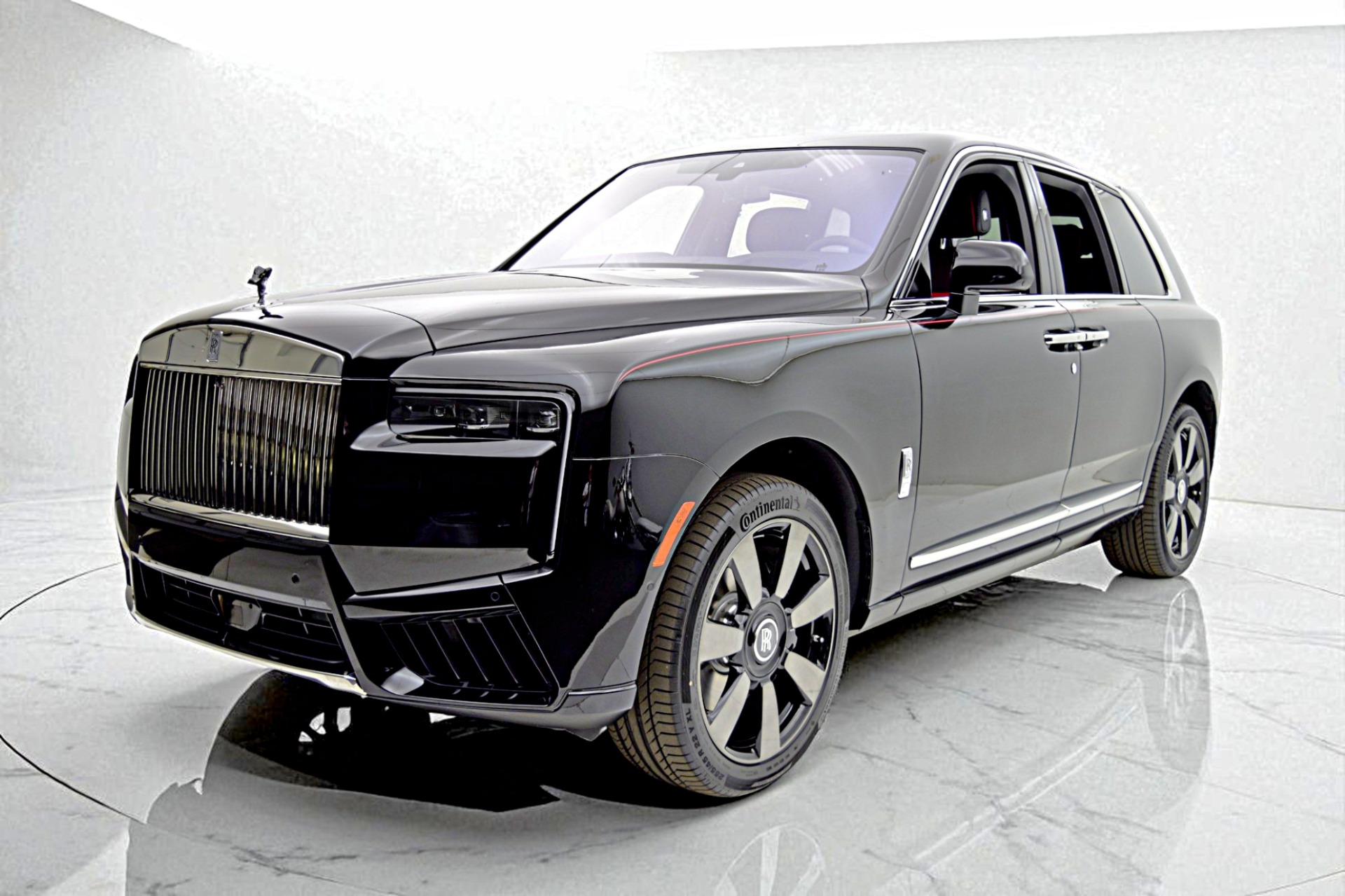 New 2026 Rolls-Royce Cullinan for sale $532,050 at F.C. Kerbeck Aston Martin in Palmyra NJ 08065 2