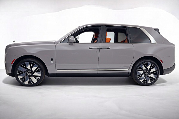 New 2026 Rolls-Royce Cullinan for sale $486,950 at F.C. Kerbeck Aston Martin in Palmyra NJ 08065 3