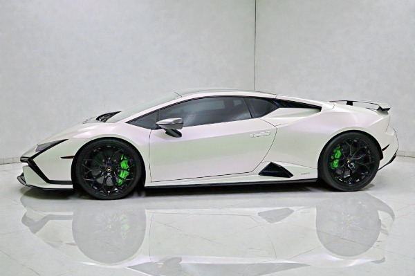 Used 2024 Lamborghini Huracan Tecnica/LEASE OPTIONS AVAILABLE for sale $339,000 at F.C. Kerbeck Aston Martin in Palmyra NJ 08065 3