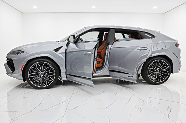 Used 2026 Lamborghini Urus SE/LEASE OPTIONS AVAILABLE for sale $309,000 at F.C. Kerbeck Aston Martin in Palmyra NJ 08065 4