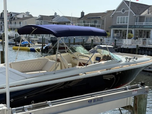 Used 2019 Chris-Craft Launch 30 for sale $130,000 at F.C. Kerbeck Aston Martin in Palmyra NJ 08065 3
