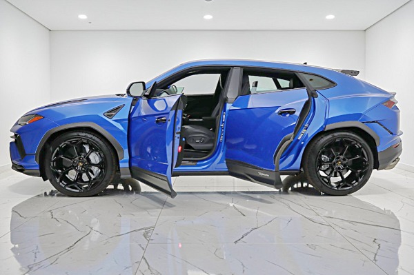 Used 2024 Lamborghini Urus Performante/LEASE OPTIONS AVAILABLE for sale $319,000 at F.C. Kerbeck Aston Martin in Palmyra NJ 08065 4