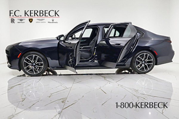 Used 2023 BMW i7 xDrive60 for sale $69,000 at F.C. Kerbeck Aston Martin in Palmyra NJ 08065 4