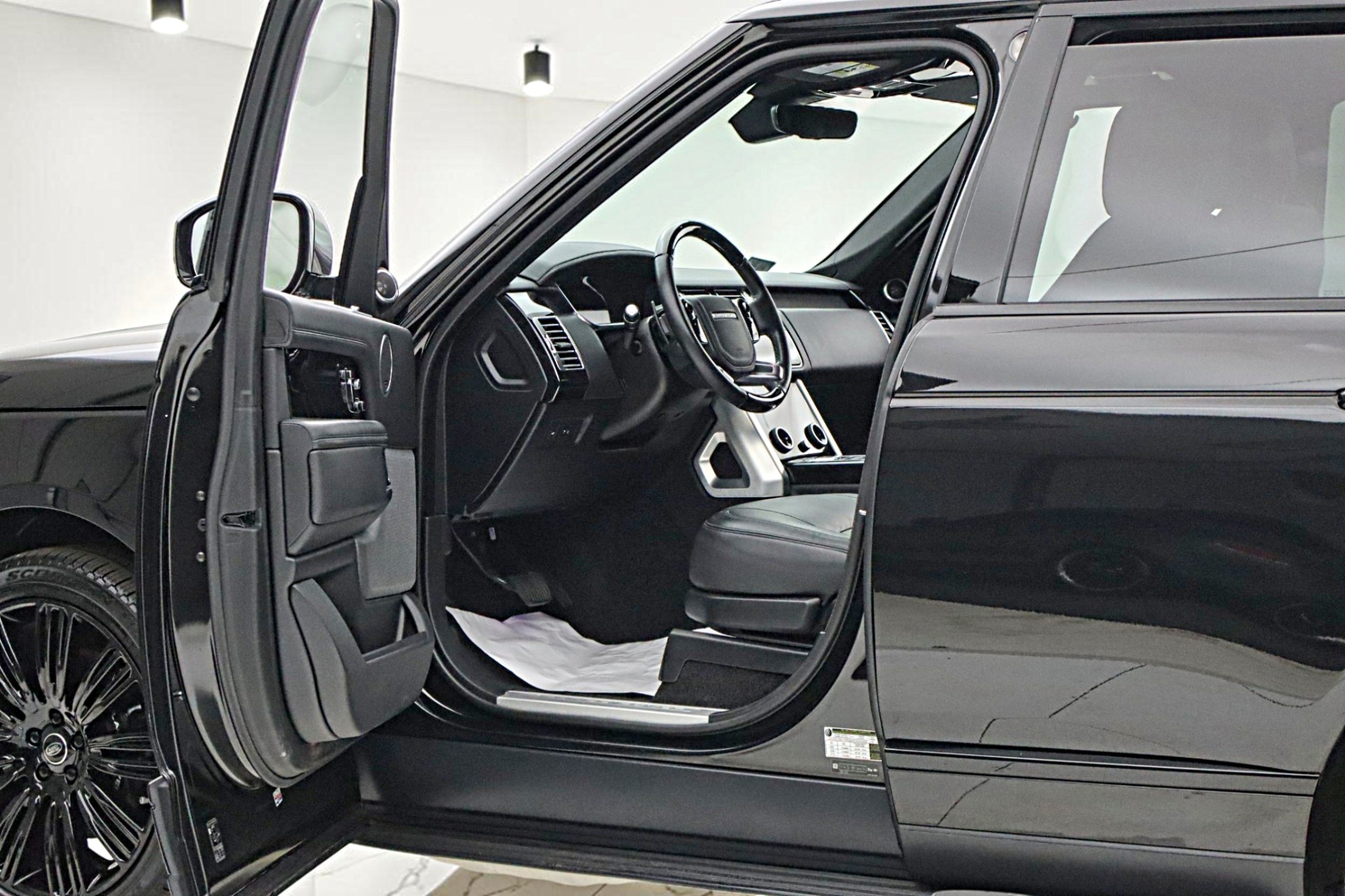 2020 Land Rover Range Rover HSE - Photo 6