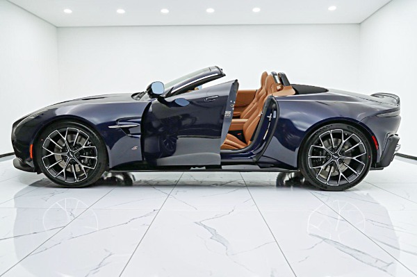 New 2026 Aston Martin Vantage S Roadster for sale $259,700 at F.C. Kerbeck Aston Martin in Palmyra NJ 08065 4