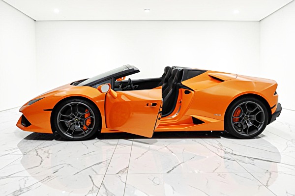 Used 2017 Lamborghini Huracan LP 610-4 Spyder/SELEZIONE PRE-OWNED CERTIFIED for sale $249,000 at F.C. Kerbeck Aston Martin in Palmyra NJ 08065 4