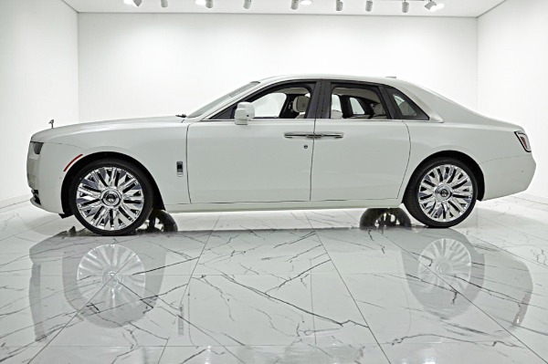 New 2027 Rolls-Royce Ghost for sale $423,050 at F.C. Kerbeck Aston Martin in Palmyra NJ 08065 3