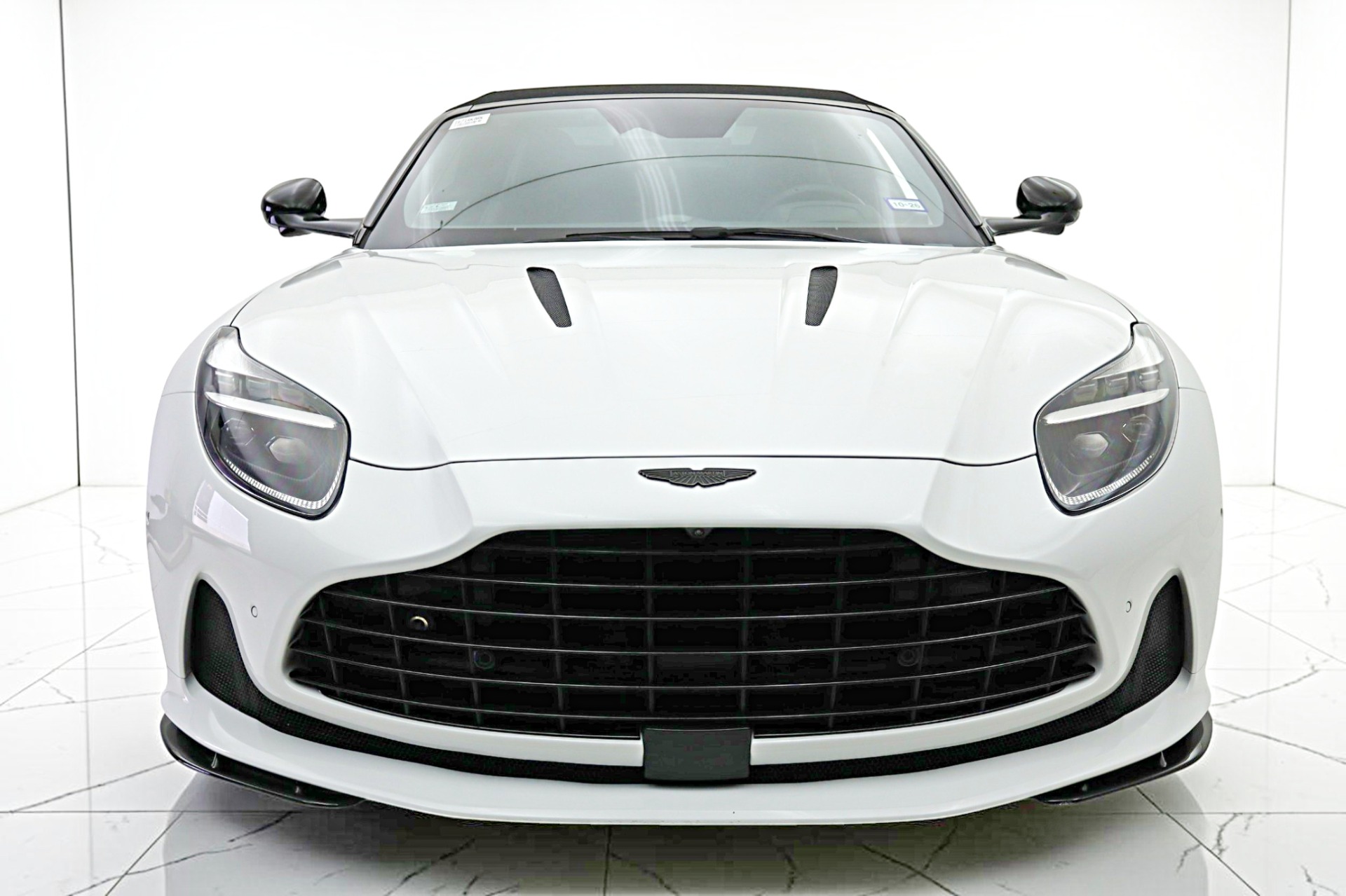 2024 Aston Martin DB12 Base - Photo 31