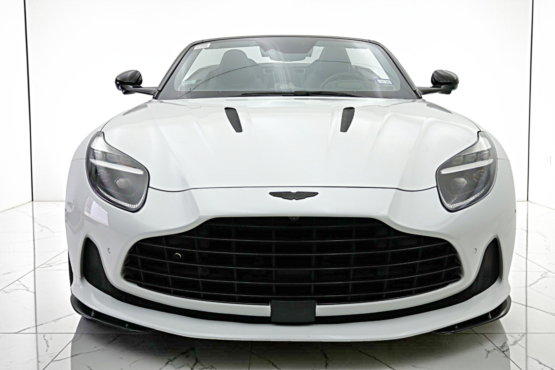 2024 Aston Martin DB12 Base - Photo 32