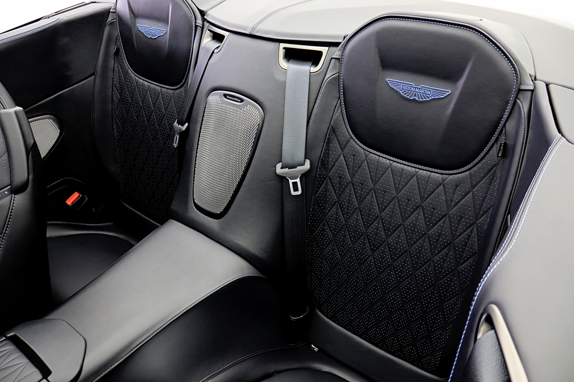 2024 Aston Martin DB12 Base - Photo 42