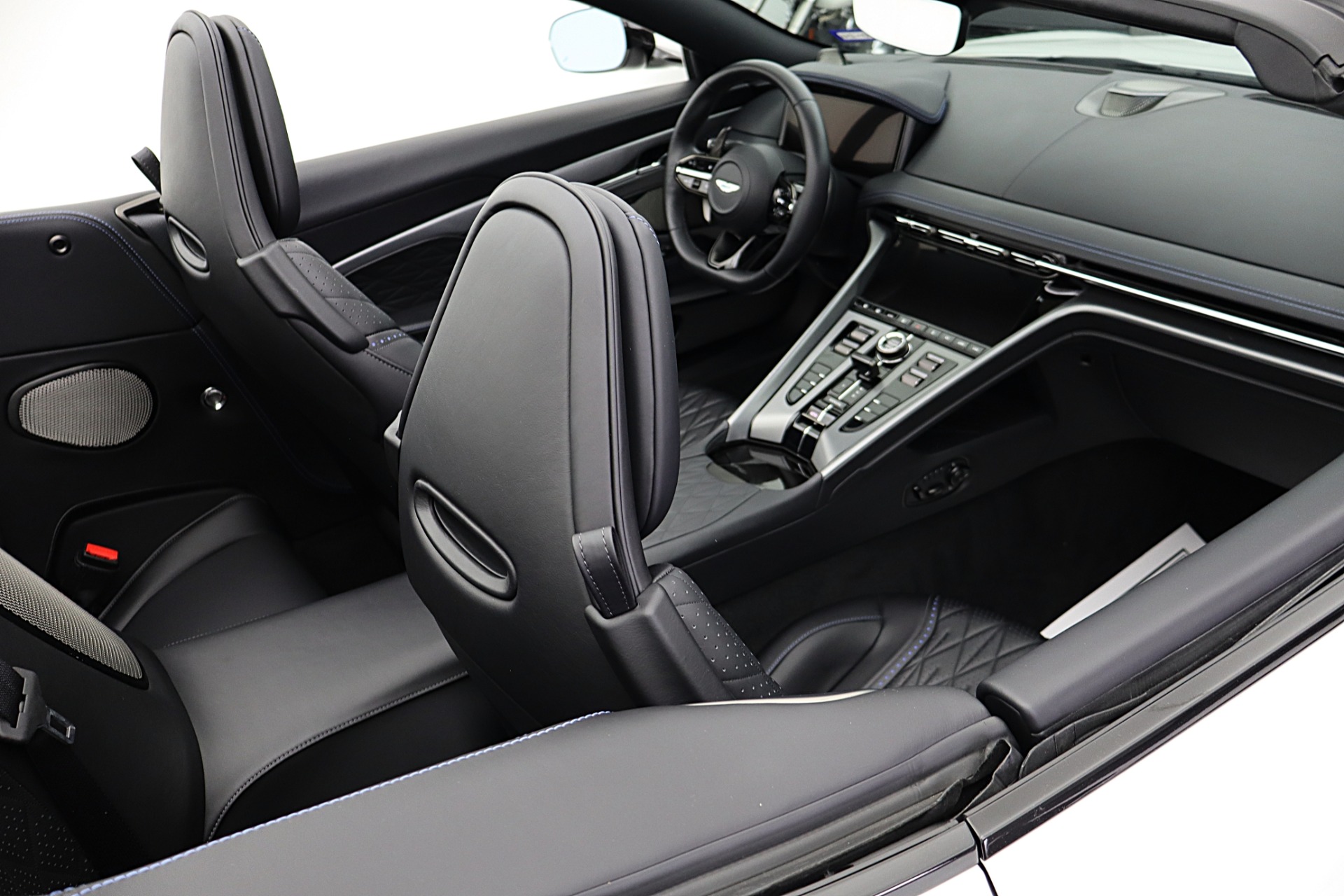 2024 Aston Martin DB12 Base - Photo 50